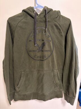 American Eagle Outfitters Men’s Olive Green Logo Pullover Hoodie